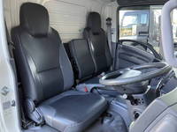 いすゞエルフ冷凍車（冷蔵車）小型（2t・3t）[写真27]