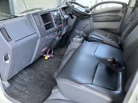 いすゞエルフ冷凍車（冷蔵車）小型（2t・3t）[写真28]