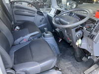 いすゞエルフ冷凍車（冷蔵車）小型（2t・3t）[写真29]