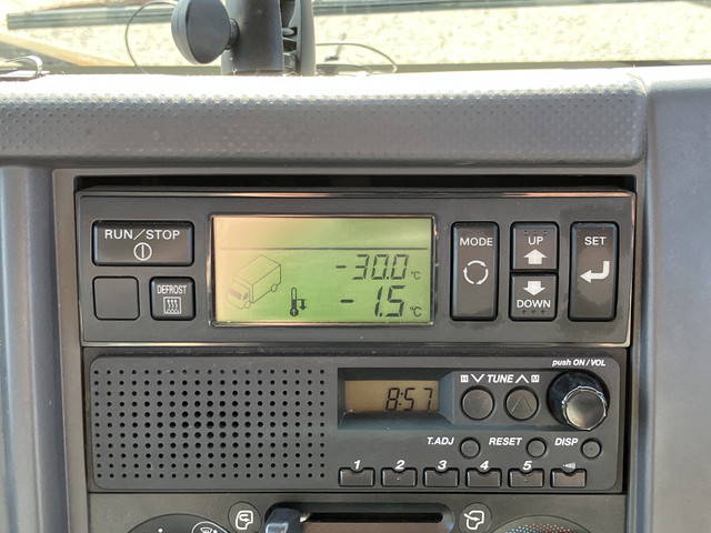 いすゞエルフ冷凍車（冷蔵車）小型（2t・3t）[写真34]