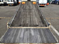 いすゞフォワードセーフティローダー中型（4t）[写真10]