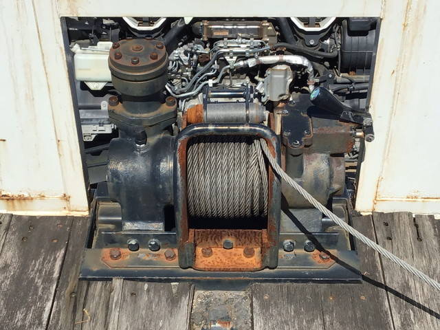 いすゞフォワードセーフティローダー中型（4t）[写真13]