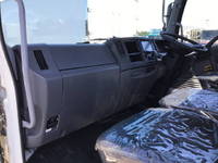 いすゞフォワードセーフティローダー中型（4t）[写真29]