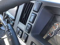 いすゞフォワードセーフティローダー中型（4t）[写真35]