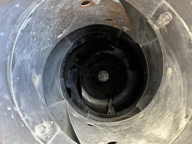 日野デュトロミキサー車（コンクリートミキサー）小型（2t・3t）[写真11]