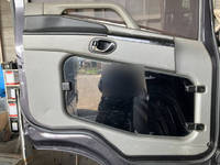 三菱ふそうスーパーグレートトレーラーヘッド（トラクターヘッド）大型（10t）[写真22]