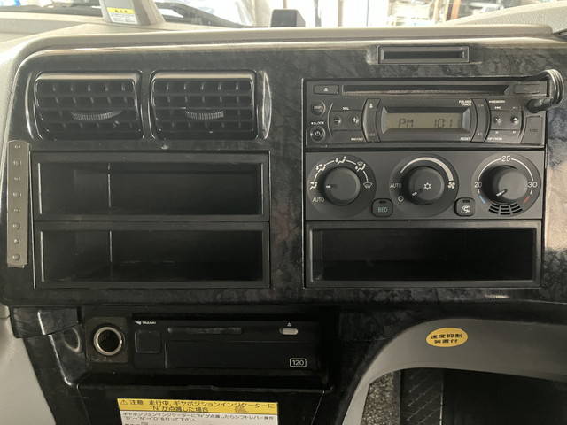 三菱ふそうスーパーグレートトレーラーヘッド（トラクターヘッド）大型（10t）[写真32]