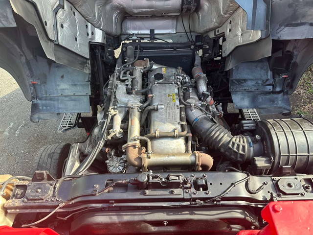 いすゞギガセルフローダー大型（10t）[写真29]