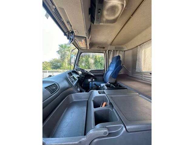 いすゞギガセルフローダー大型（10t）[写真31]