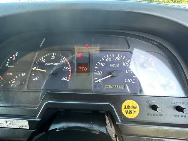 いすゞギガセルフローダー大型（10t）[写真33]