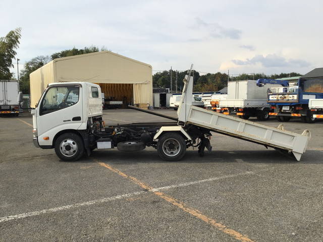 日野デュトロローダーダンプ小型（2t・3t）[写真06]