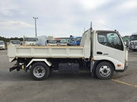 日野デュトロローダーダンプ小型（2t・3t）[写真07]