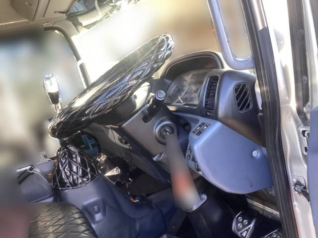 日野レンジャーダンプ増トン（6t・8t）[写真28]