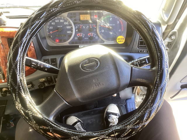 日野レンジャーダンプ増トン（6t・8t）[写真29]