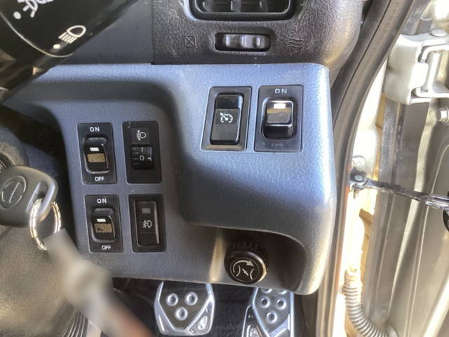 日野レンジャーダンプ増トン（6t・8t）[写真33]