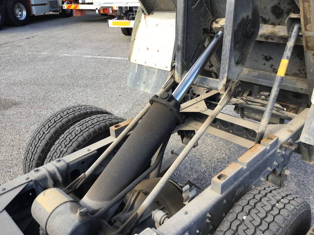 いすゞエルフ深ダンプ（土砂禁ダンプ）小型（2t・3t）[写真19]