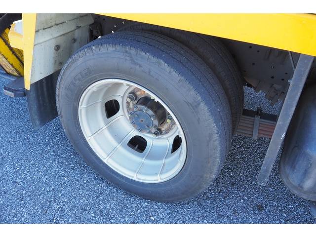 いすゞエルフ高所作業車小型（2t・3t）[写真27]