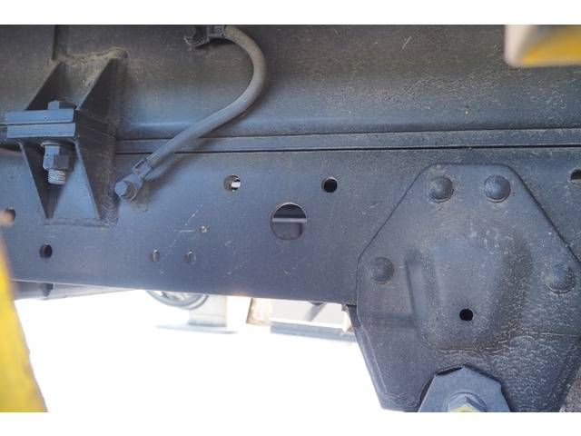 いすゞエルフ高所作業車小型（2t・3t）[写真28]