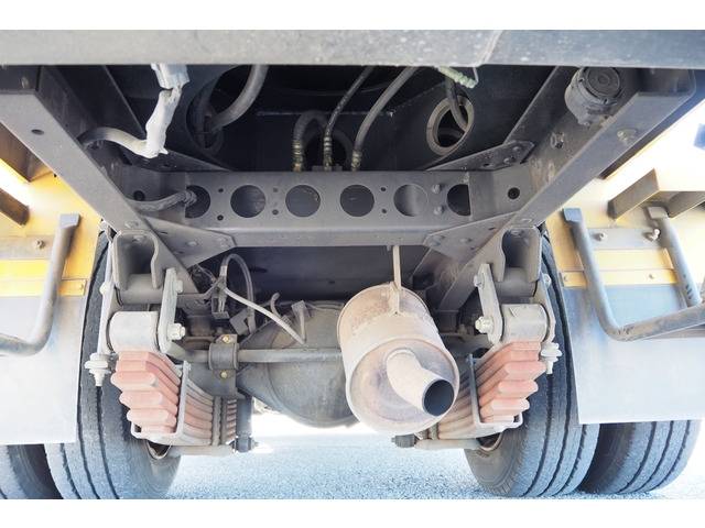 いすゞエルフ高所作業車小型（2t・3t）[写真29]