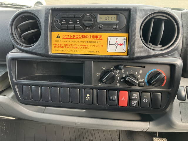 日野デュトロアルミバン小型（2t・3t）[写真11]