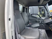 日野デュトロアルミバン小型（2t・3t）[写真13]