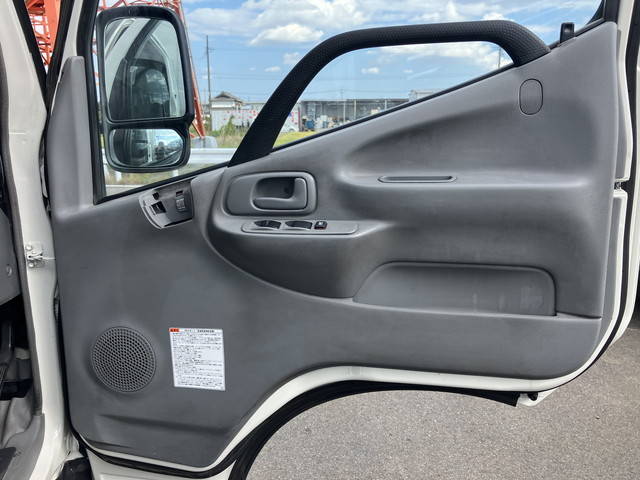 日野デュトロアルミバン小型（2t・3t）[写真19]