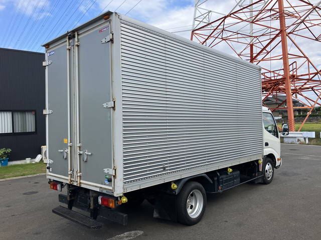 日野デュトロアルミバン小型（2t・3t）[写真04]