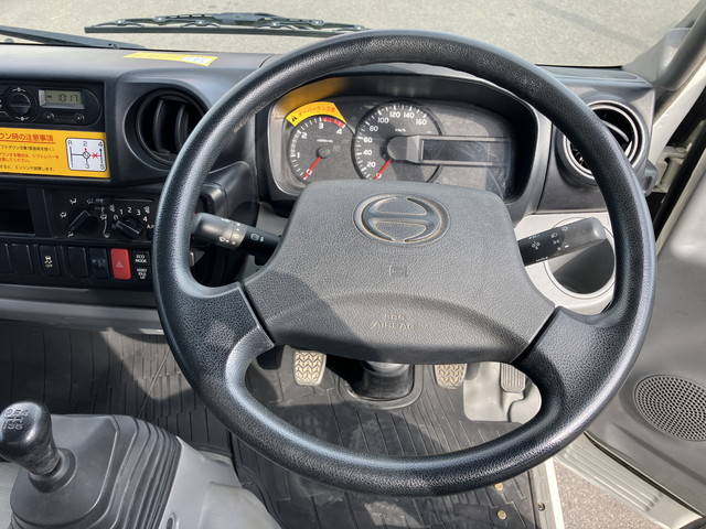 日野デュトロアルミバン小型（2t・3t）[写真07]