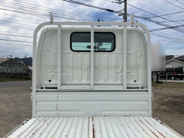 トヨタトヨエース平ボディ小型（2t・3t）[写真17]