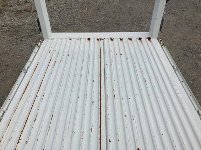 トヨタトヨエース平ボディ小型（2t・3t）[写真18]