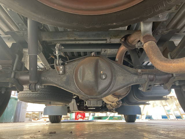 トヨタトヨエース平ボディ小型（2t・3t）[写真23]