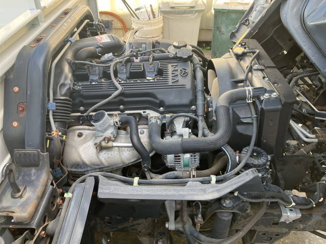 トヨタトヨエース平ボディ小型（2t・3t）[写真25]