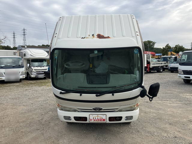 トヨタトヨエース平ボディ小型（2t・3t）[写真08]