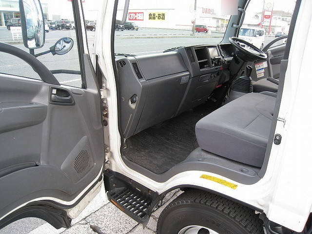 いすゞエルフクレーン4段小型（2t・3t）[写真16]