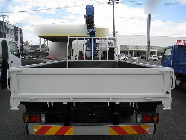 いすゞエルフクレーン4段小型（2t・3t）[写真05]