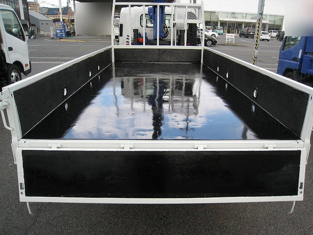 いすゞエルフクレーン4段小型（2t・3t）[写真07]