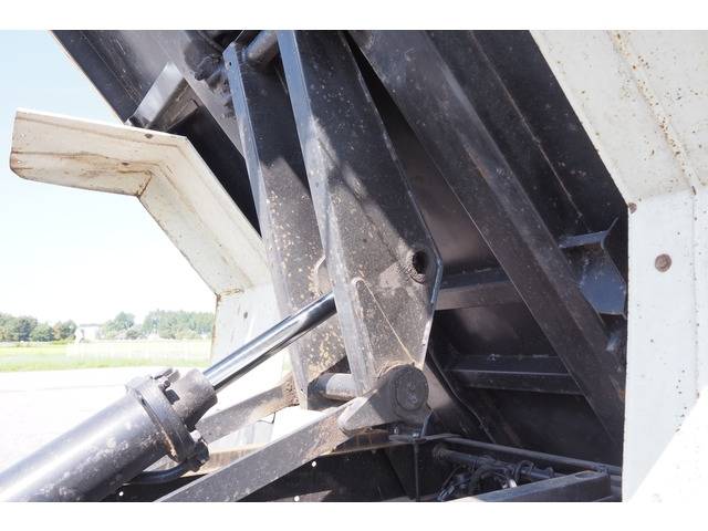 三菱ふそうキャンターダンプ小型（2t・3t）[写真23]