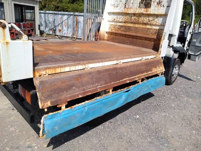 三菱ふそうキャンターダンプ小型（2t・3t）[写真08]