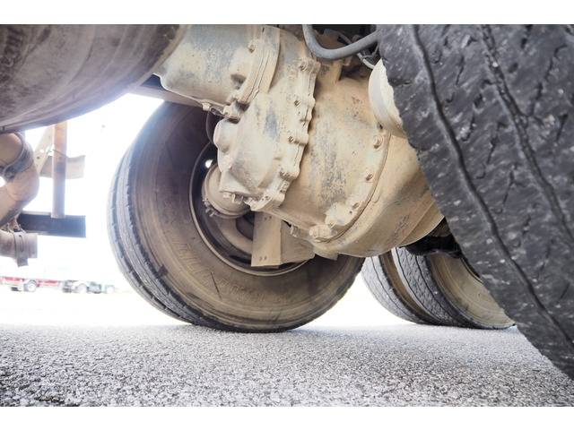 三菱ふそうスーパーグレートミキサー車（コンクリートミキサー）大型（10t）[写真24]