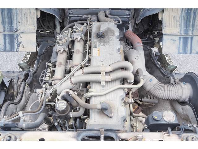 三菱ふそうスーパーグレートミキサー車（コンクリートミキサー）大型（10t）[写真26]