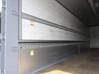 三菱ふそうスーパーグレートアルミウイング大型（10t）[写真10]