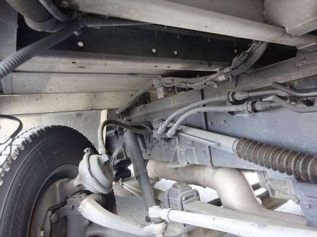 三菱ふそうスーパーグレートアルミウイング大型（10t）[写真17]