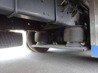 三菱ふそうスーパーグレートアルミウイング大型（10t）[写真19]