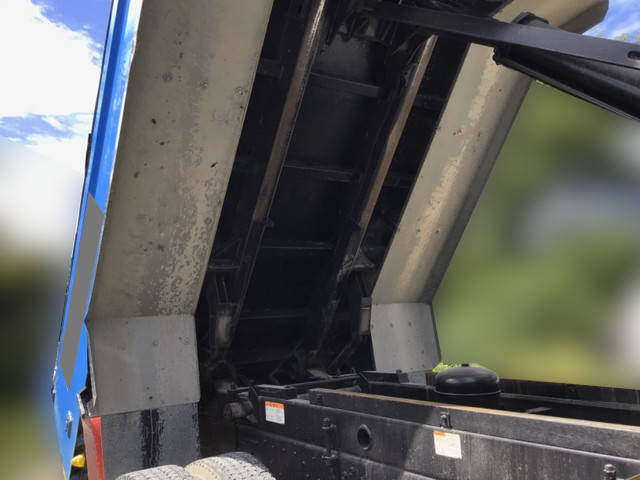 三菱スーパーグレートダンプ大型（10t）[写真13]