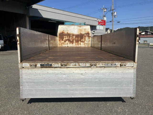 三菱ふそうファイターアルミブロック中型（4t）[写真11]