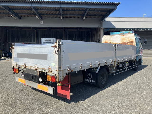 三菱ふそうファイターアルミブロック中型（4t）[写真02]