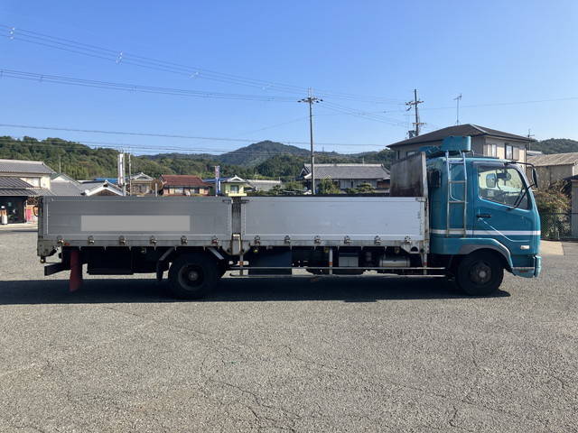 三菱ふそうファイターアルミブロック中型（4t）[写真06]