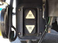 いすゞフォワードパネルウイング中型（4t）[写真15]