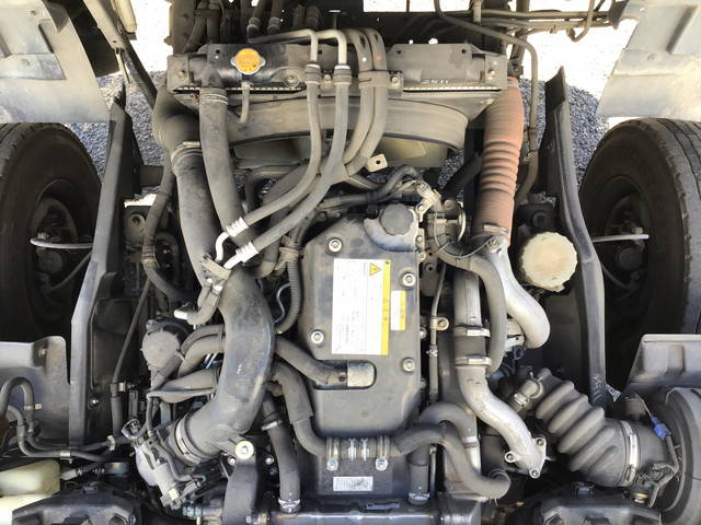 いすゞフォワードパネルウイング中型（4t）[写真23]