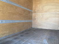 いすゞエルフアルミバン小型（2t・3t）[写真15]